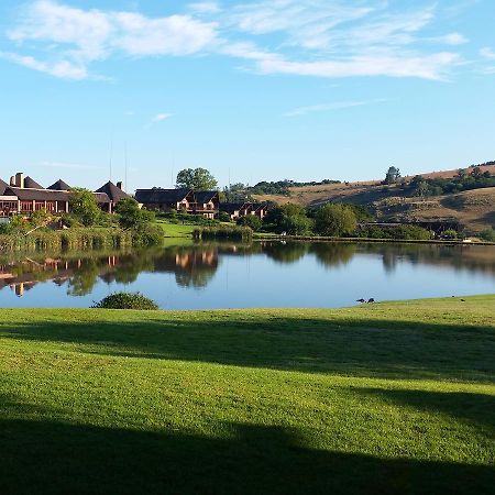 Kloofzicht Lodge & Spa Krugersdorp Exteriér fotografie The village of Sunstone