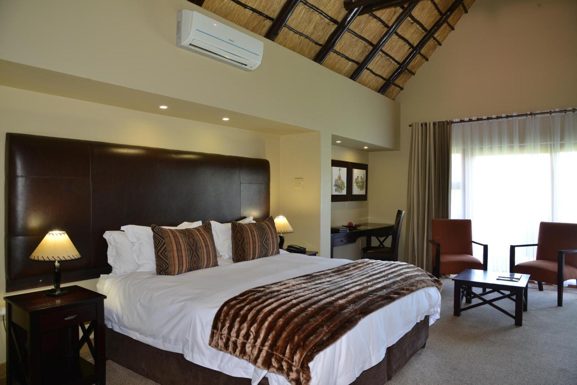 Kloofzicht Lodge & Spa Krugersdorp Pokoj fotografie A bedroom at the Tintswalo Safari Estate