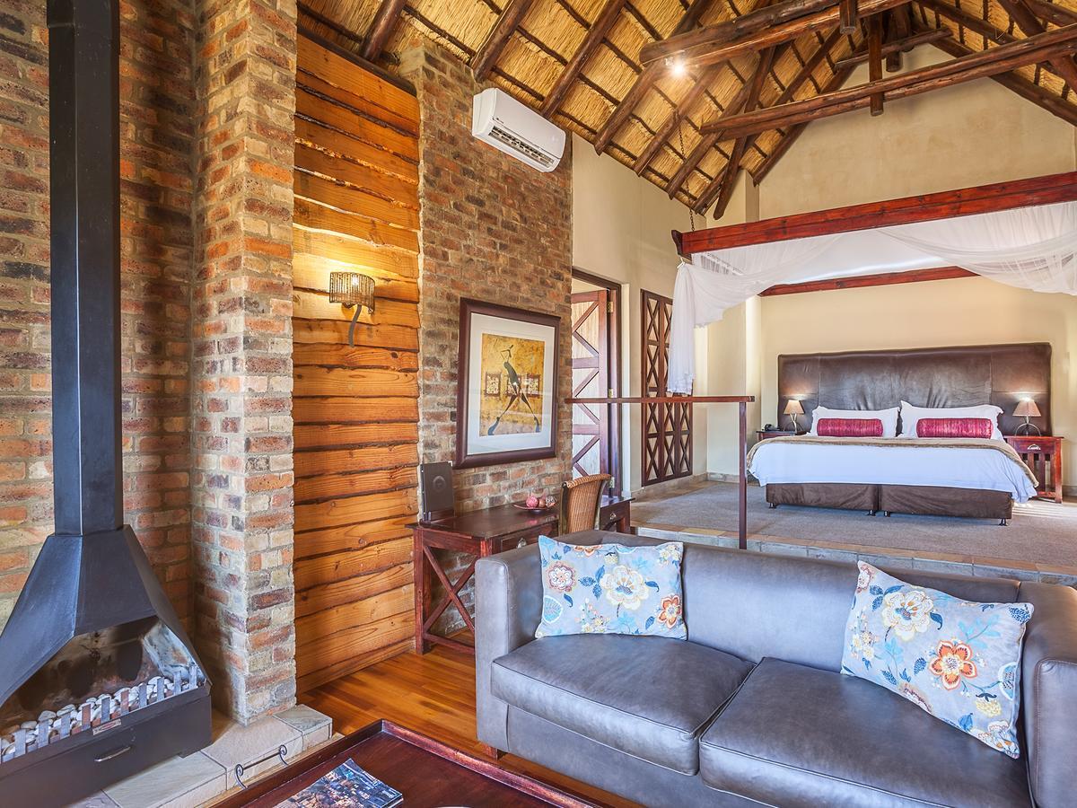 Kloofzicht Lodge & Spa Krugersdorp Exteriér fotografie Executive Suite at the Oyster Box