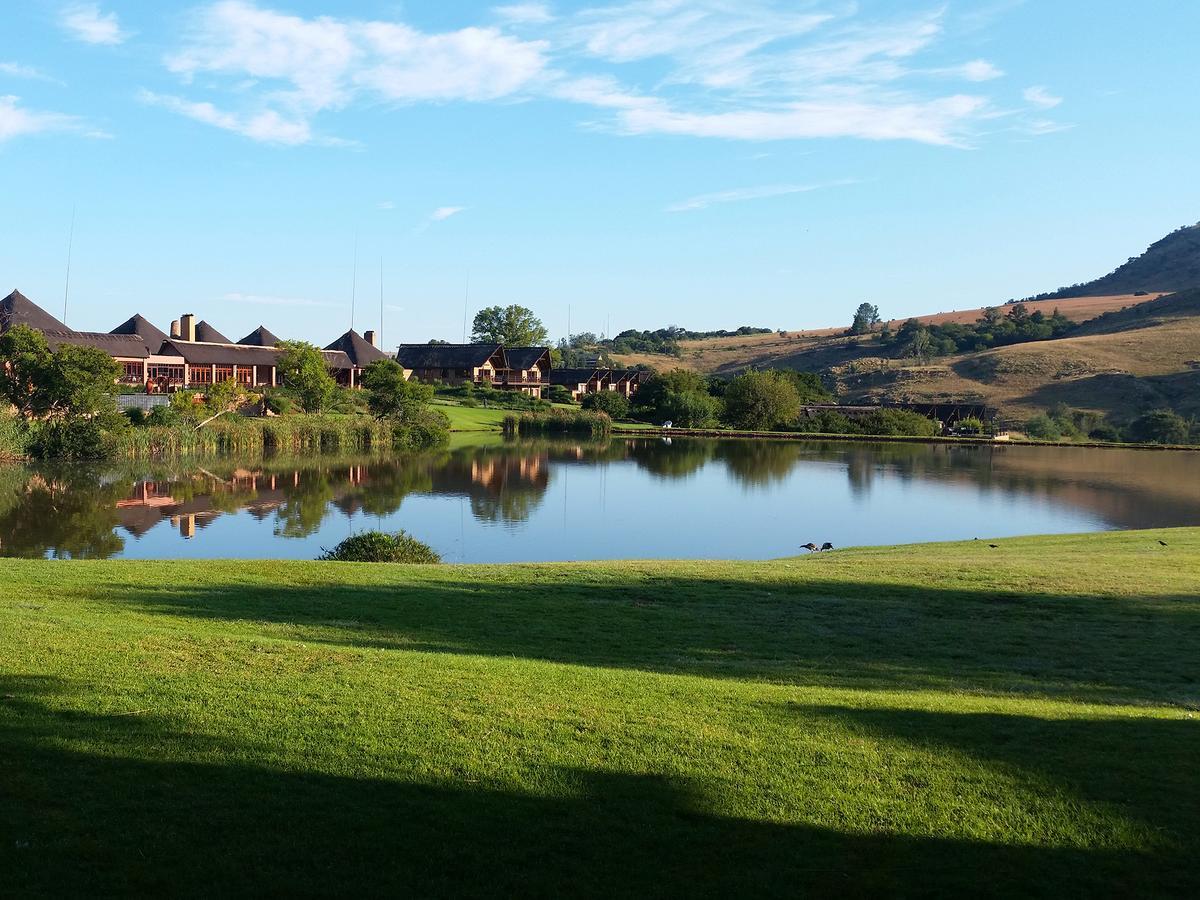 Kloofzicht Lodge & Spa Krugersdorp Exteriér fotografie The village of Sunstone